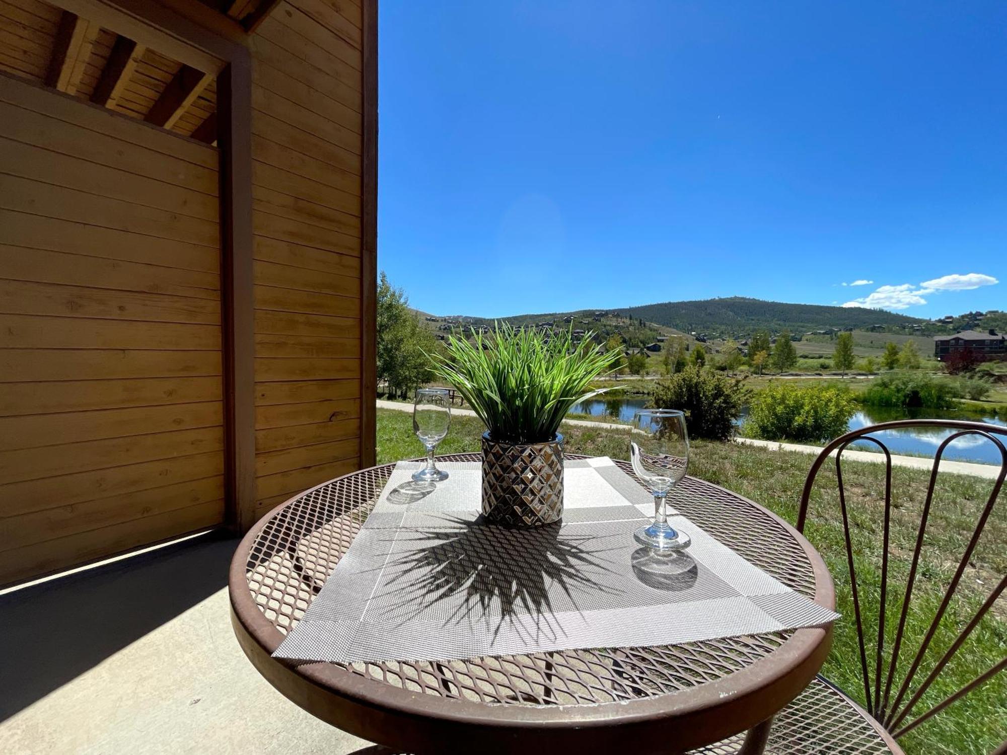 Relax, Adventure, Views, Amenities+Memories Apartman Granby Kültér fotó