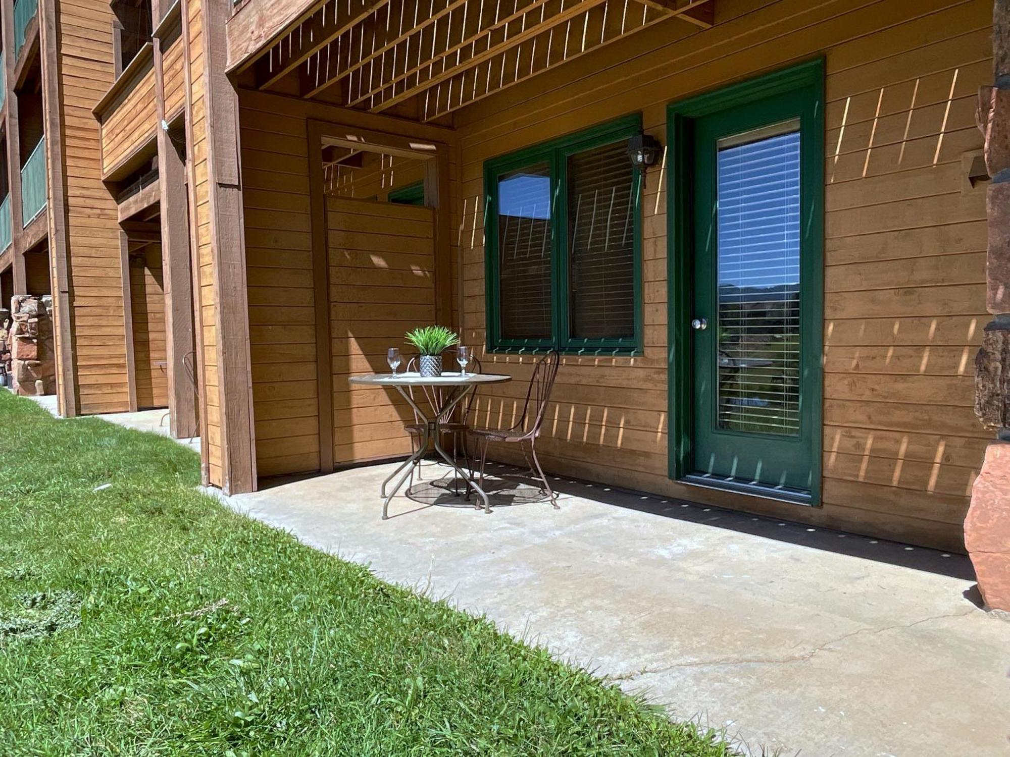 Relax, Adventure, Views, Amenities+Memories Apartman Granby Kültér fotó
