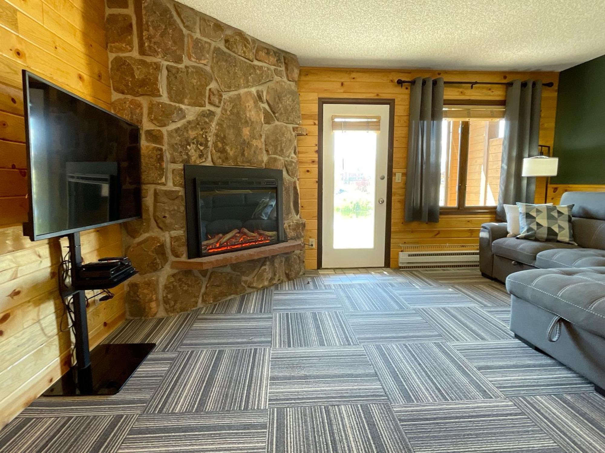 Relax, Adventure, Views, Amenities+Memories Apartman Granby Kültér fotó